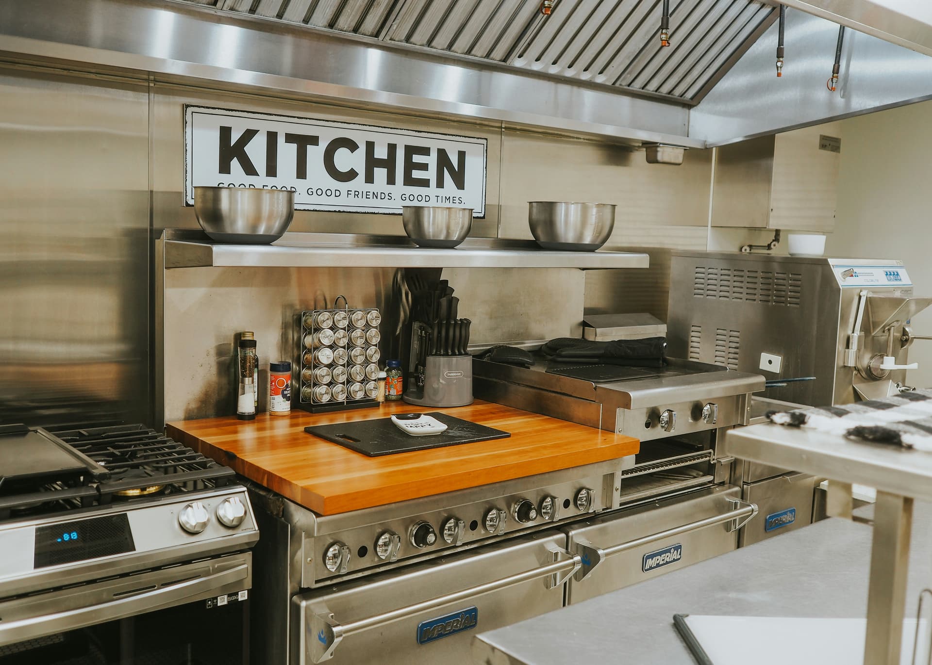Kitchen Accessories & Equipment